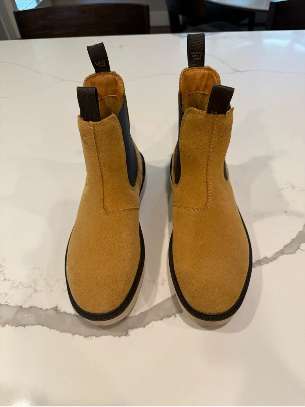 SOREL Hi-Line Chelsea Waterproof Suede Boots Geo Yellow 9.5 Worn once